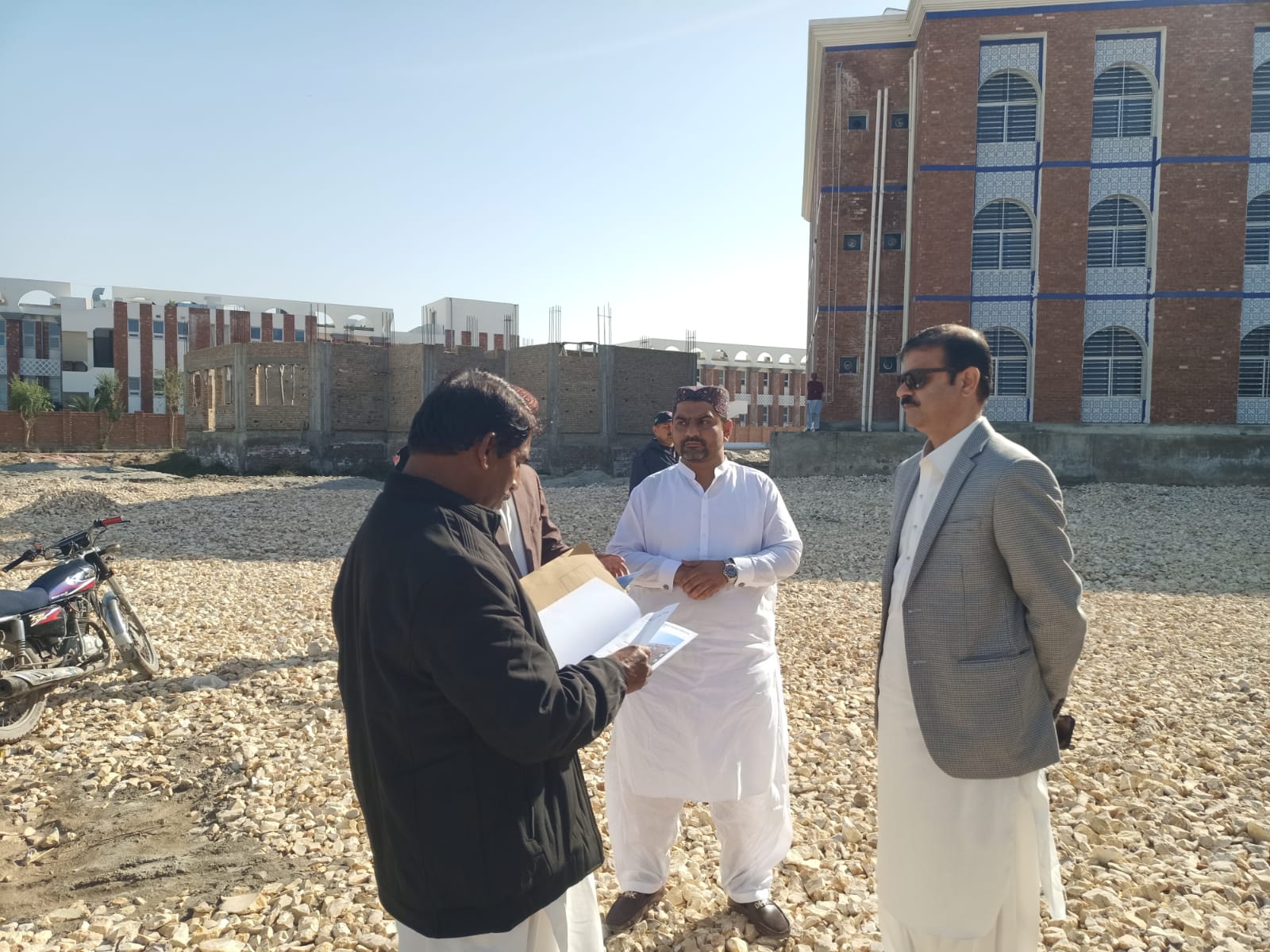 Commissioner Sukkur reviews work on govt buildings
